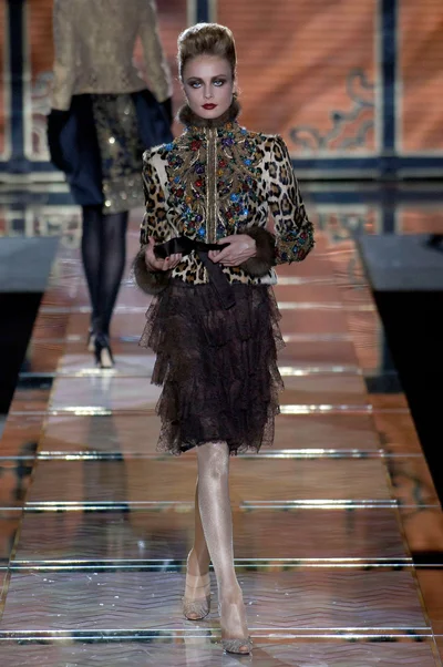 Look 17